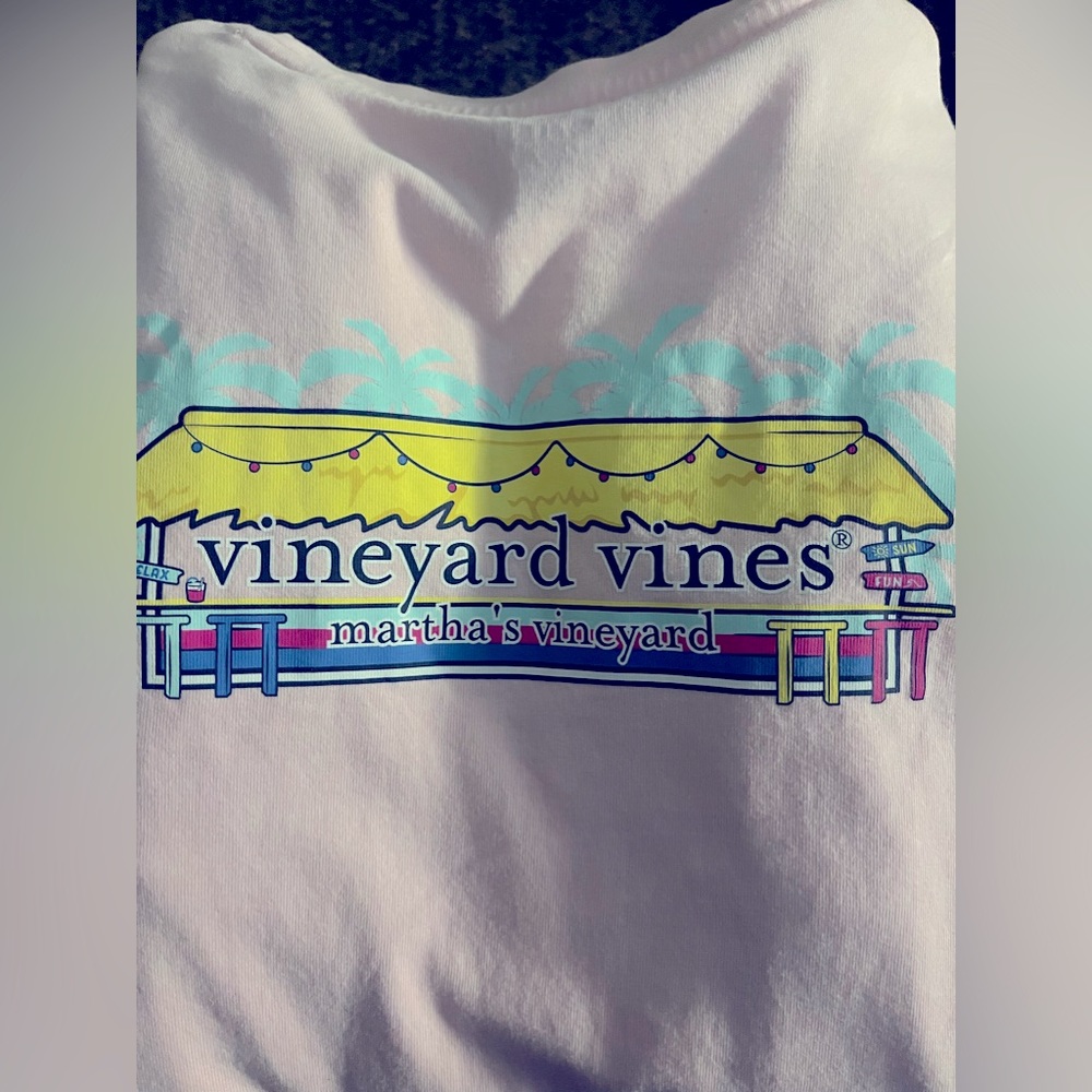NWOT Vineyard Vines pink shirt
